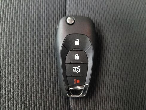 Used 2017 Chevrolet Cruze LT image 32