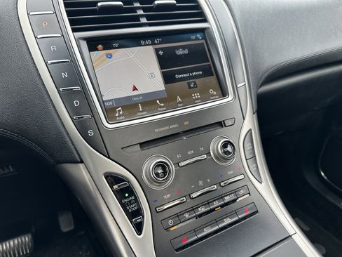 Used 2016 Lincoln MKX Select w/ Select Plus Package AWD/4WD image 30