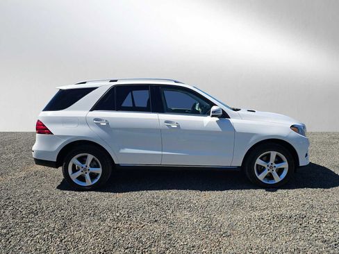 Used 2018 Mercedes-Benz GLE 350 4MATIC image 2