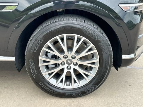 Used 2024 Genesis GV80 2.5T AWD/4WD image 10