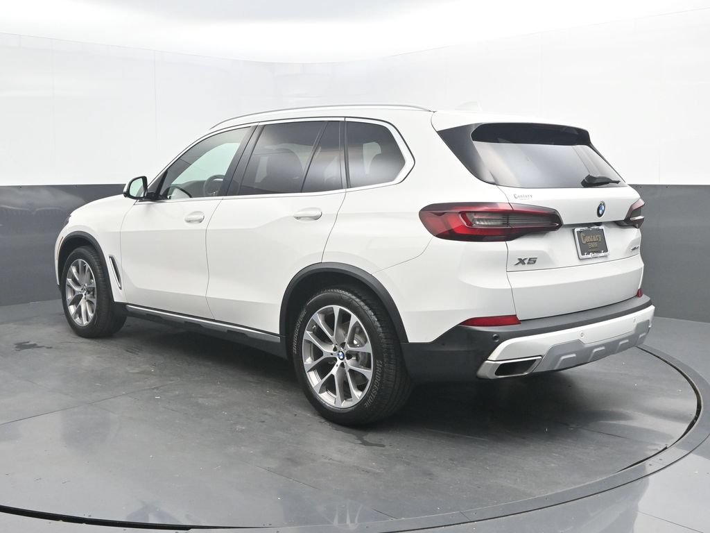 Used 2022 BMW X5 sDrive40i w/ Premium Package RWD image 3