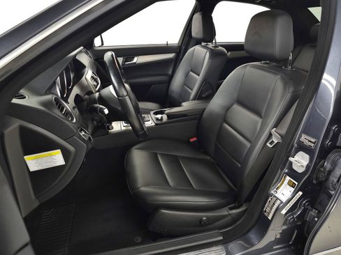 Used 2013 Mercedes-Benz C 300 4MATIC Sedan image 13