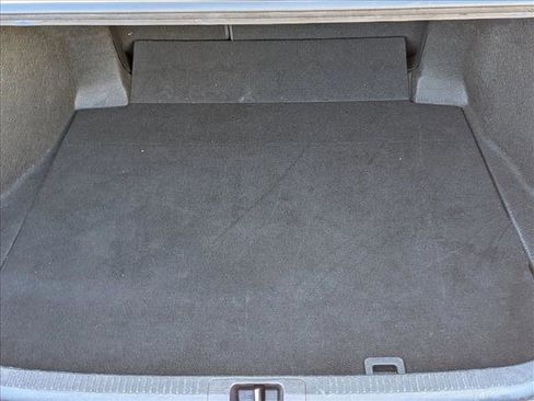 Used 2023 Toyota Camry SE image 6