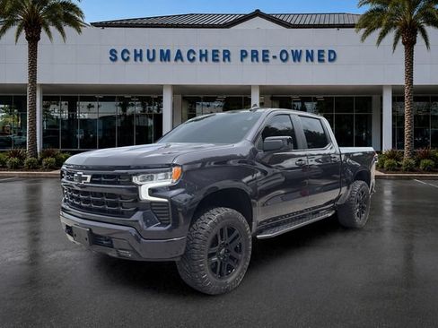 Used 2023 Chevrolet Silverado 1500 RST AWD/4WD image 3