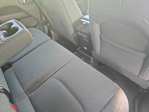 Used 2025 Jeep Wrangler Unlimited Sahara AWD/4WD image 12