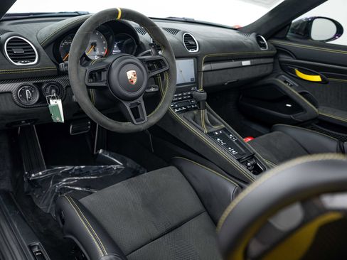 Certified 2024 Porsche 718 Boxster Spyder RS w/ Weissach Package RWD image 4