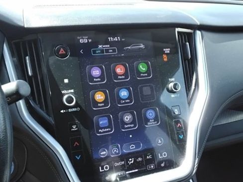 Used 2022 Subaru Outback Premium image 36