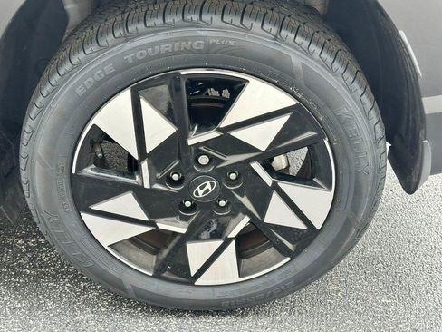 Used 2024 Hyundai Kona SEL w/ Convenience Package FWD image 9