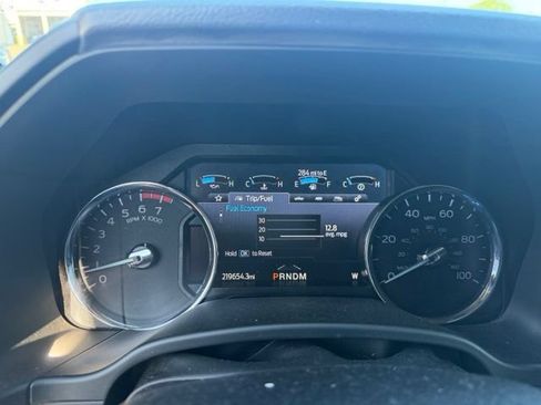 Used 2021 Ford F350 XLT w/ XLT Premium Package AWD/4WD image 17