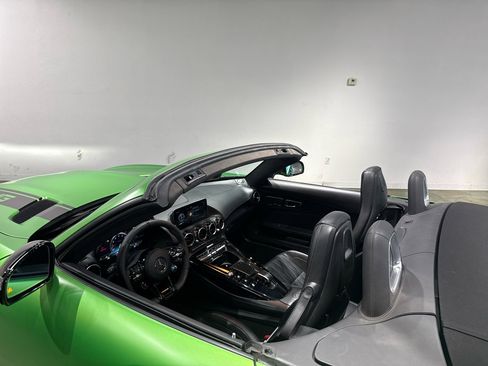 Used 2020 Mercedes-Benz AMG GT R image 34