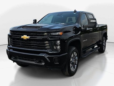 Used 2024 Chevrolet Silverado 2500 Custom w/ Custom Value Package AWD/4WD image 8