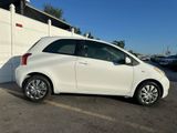 Used 2007 Toyota Yaris 2-Door Hatchback image 2