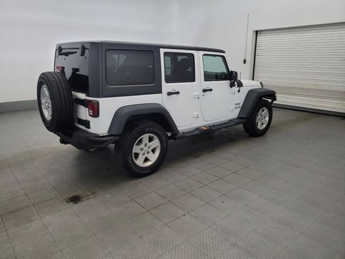 Used 2018 Jeep Wrangler Unlimited Sport S AWD/4WD image 10