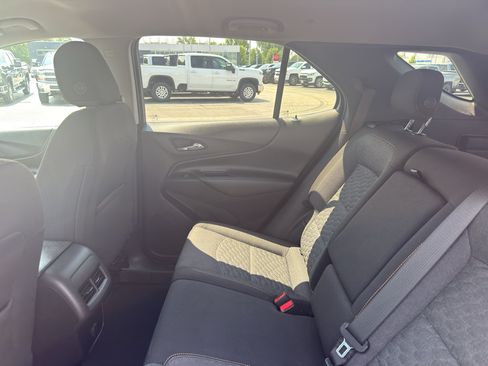 Used 2018 Chevrolet Equinox LT AWD/4WD image 32