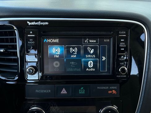 Used 2016 Mitsubishi Outlander SEL image 29