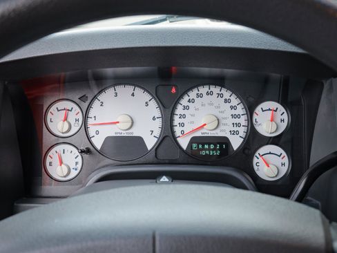 Used 2007 Dodge Ram 1500 Truck SLT image 19