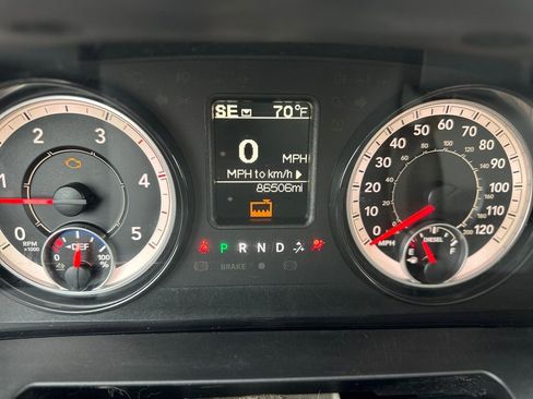 Used 2018 RAM 2500 Tradesman w/ Chrome Appearance Group image 5