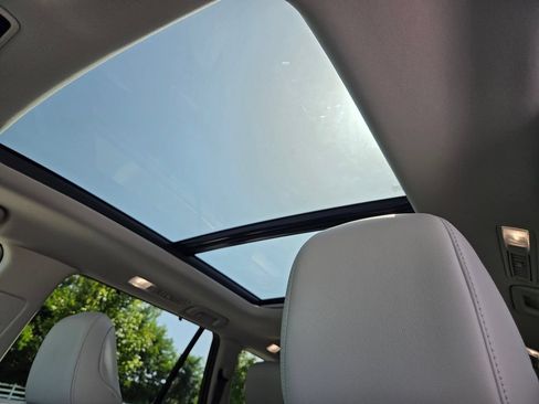 Used 2026 Toyota Grand Highlander AWD Hybrid image 9