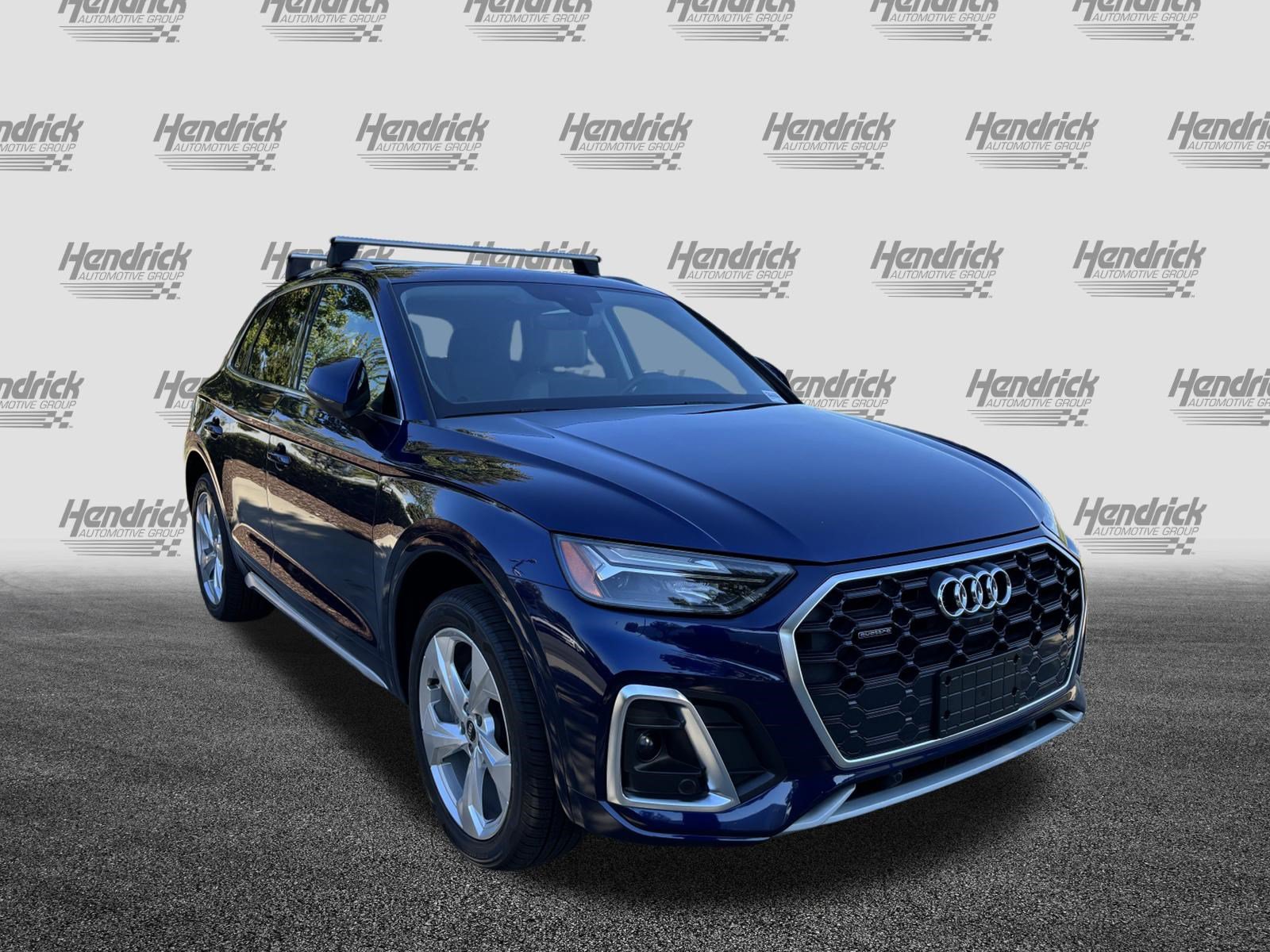 Used 2022 Audi Q5 2.0T Premium Plus w/ Premium Plus Package AWD/4WD image 2