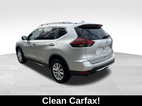 Used 2019 Nissan Rogue SV image 3