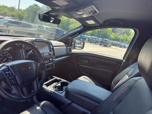 Used 2023 Nissan Titan PRO-4X w/ Pro-4x Convenience Package AWD/4WD image 26