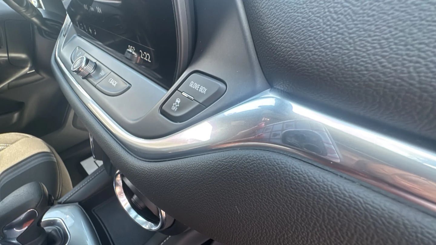 Used 2024 Chevrolet Blazer LT AWD/4WD image 30