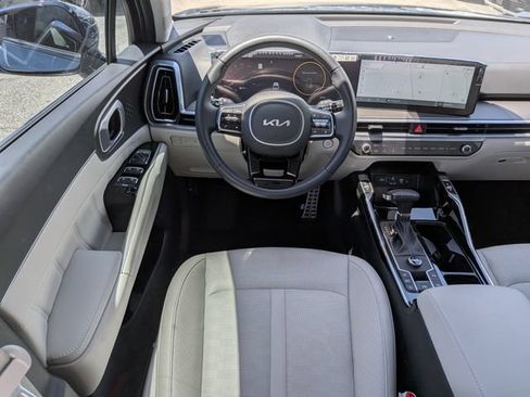 Used 2025 Kia Sorento SX FWD image 15