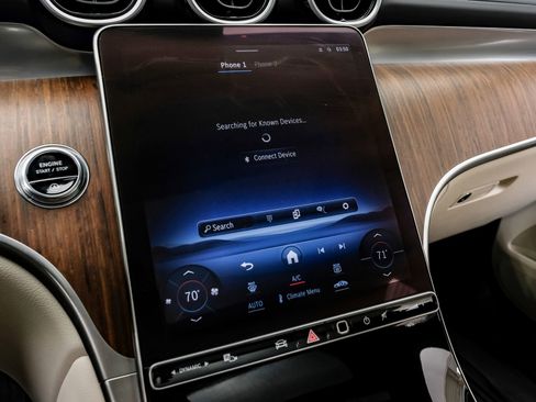 Used 2024 Mercedes-Benz GLC 300 4MATIC image 30