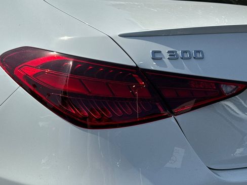 Used 2023 Mercedes-Benz C 300 Sedan image 7