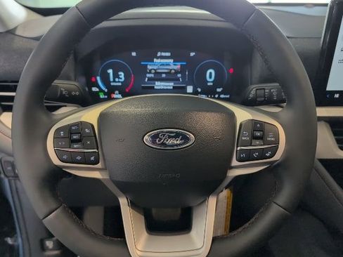 New 2026 Ford Explorer Active AWD/4WD image 17