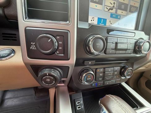 Used 2018 Ford F150 Lariat AWD/4WD image 22