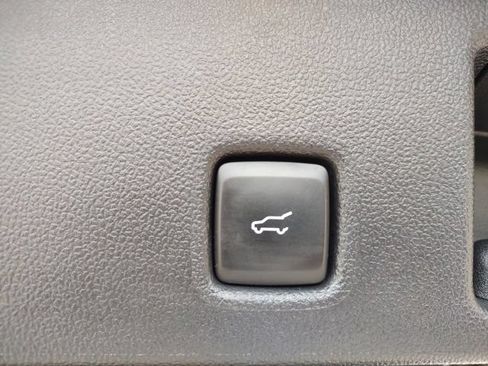 Used 2024 Ford Escape Platinum AWD/4WD image 20