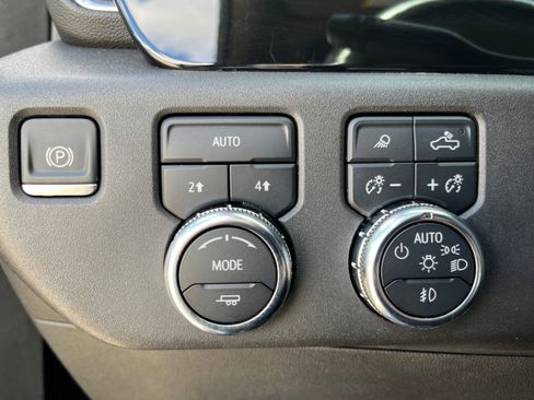 Used 2022 GMC Sierra 1500 SLT image 24