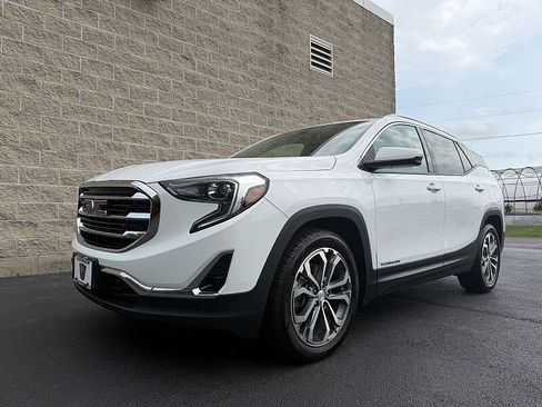 Used 2019 GMC Terrain SLT w/ Preferred Package FWD image 4