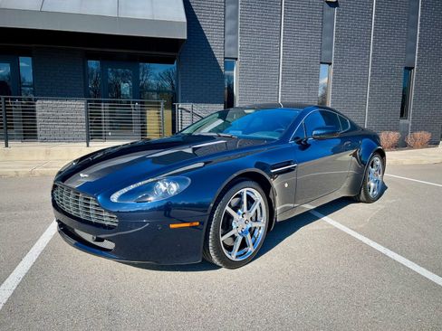 Used 2009 Aston Martin V8 Vantage Base image 1