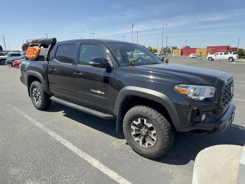 Used 2021 Toyota Tacoma TRD Off-Road AWD/4WD image 36