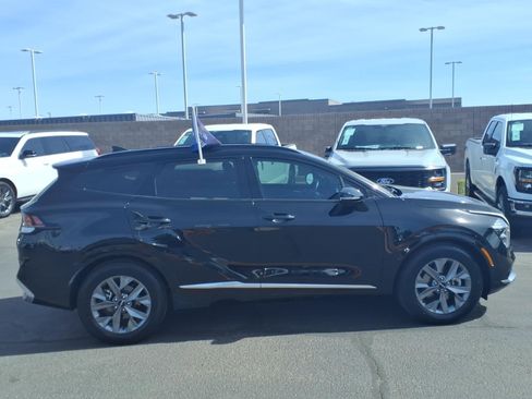 Used 2023 Kia Sportage SX FWD image 3