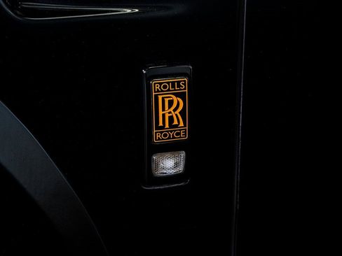 Used 2023 Rolls-Royce Cullinan image 25