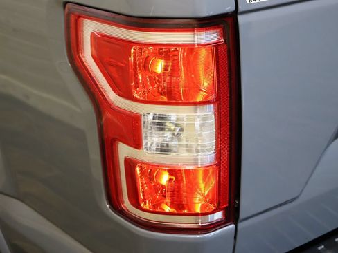 Used 2019 Ford F150 XLT w/ Equipment Group 302A Luxury AWD/4WD image 22