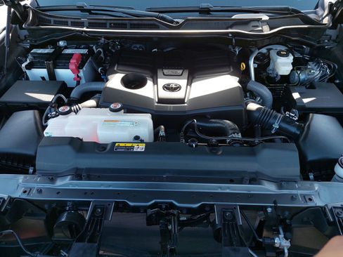 Used 2025 Toyota Tundra SR5 w/ SR5 Convenience Package RWD image 27