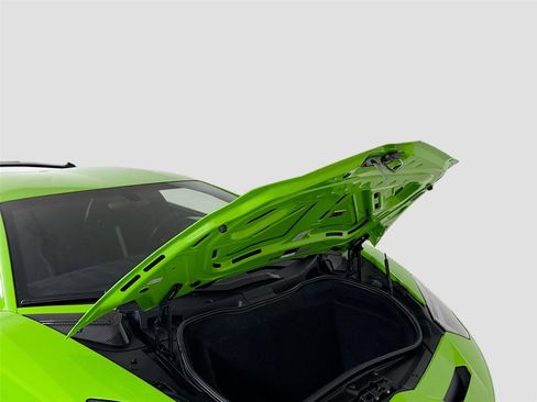 Used 2019 Lamborghini Aventador SVJ AWD/4WD image 26