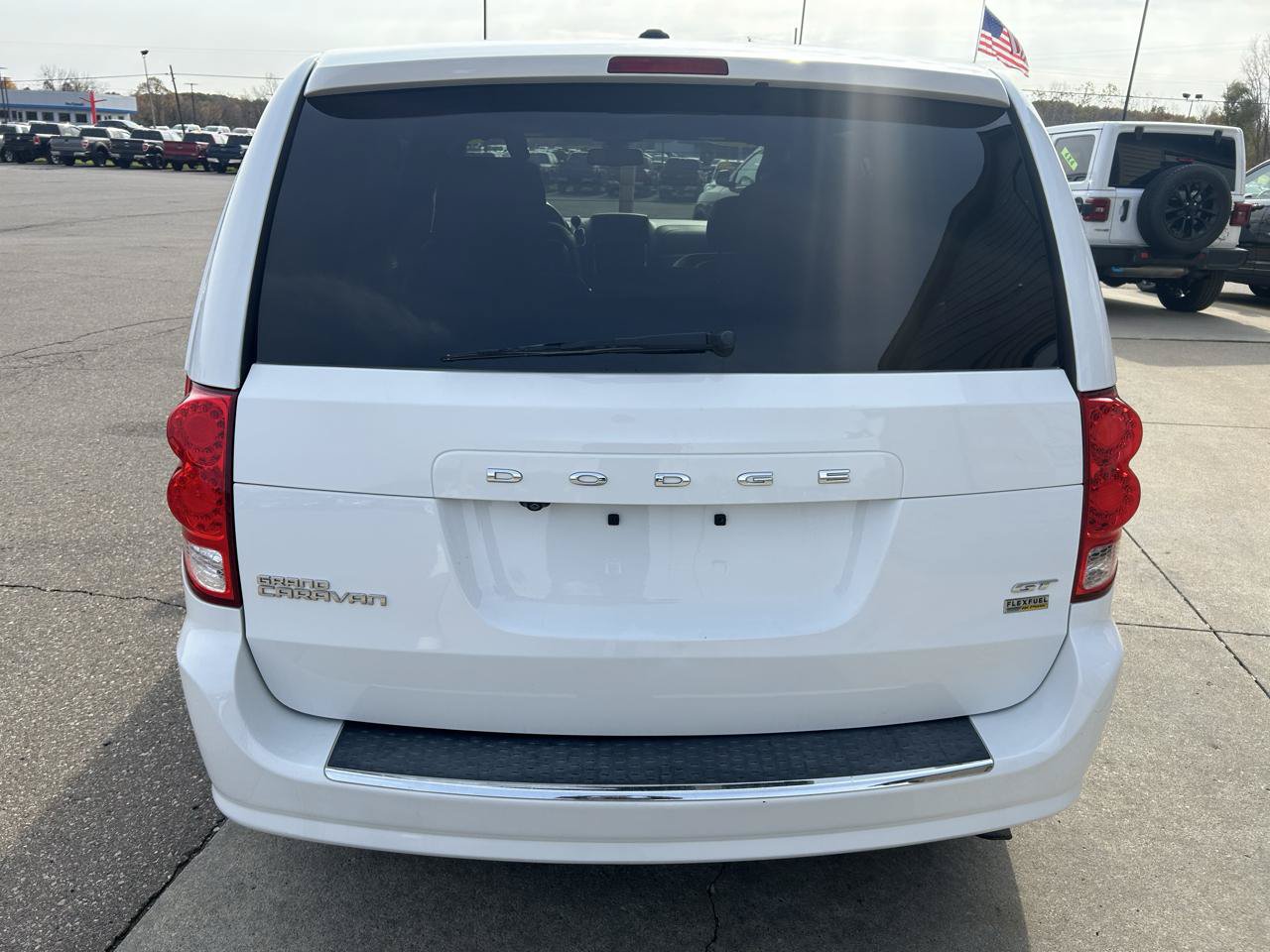 Used 2019 Dodge Grand Caravan GT FWD image 6