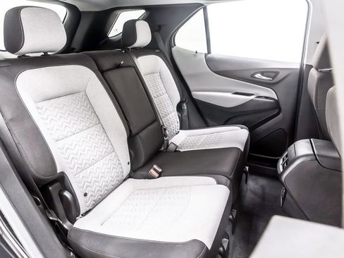 Used 2024 Chevrolet Equinox LS FWD image 37