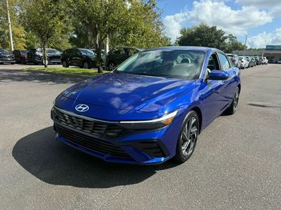 Used 2025 Hyundai Elantra Limited