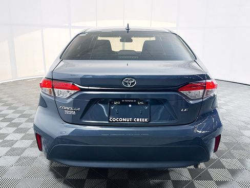 Used 2025 Toyota Corolla LE FWD image 4