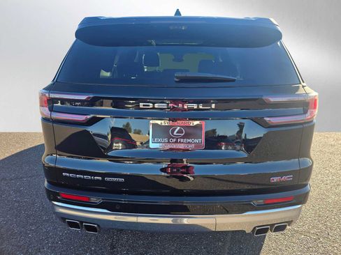Used 2024 GMC Acadia Denali w/ Super Cruise Package image 4
