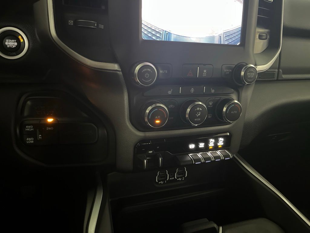 Used 2022 RAM 2500 Big Horn w/ Level B Equipment Group AWD/4WD image 78