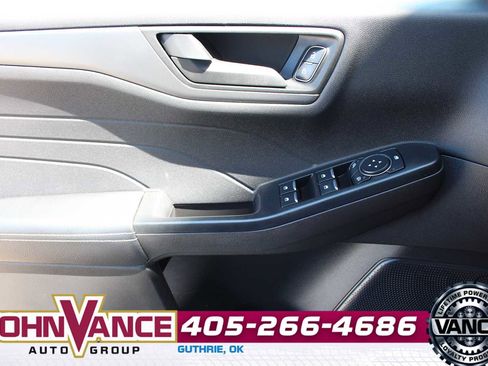 Used 2024 Ford Escape Active AWD/4WD image 30