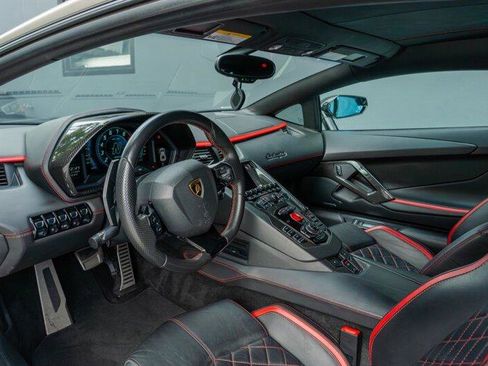 Used 2017 Lamborghini Aventador S image 59