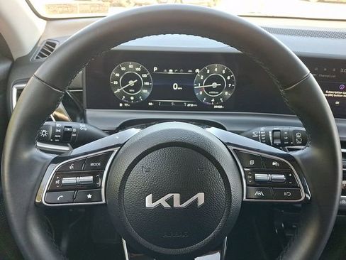 Used 2024 Kia Seltos S AWD/4WD image 12